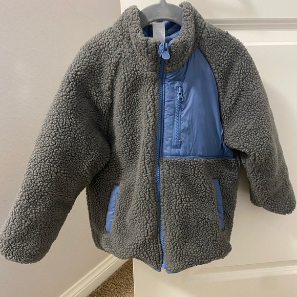 BABY GAP blue and gray reversible puffer jacket - Picture 4 of 5